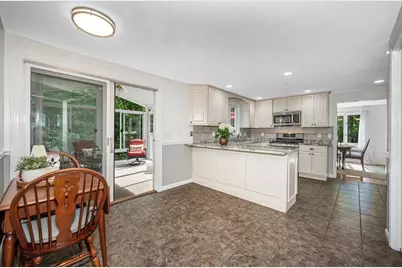 207 Trout Brook Rd, Dracut, MA 01826 - Photo 9