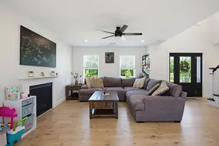 1479 Main St, Acushnet, MA 02743 - Photo 17