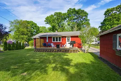 7 West St, Oxford, MA 01540 - Photo 3