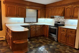1077 North St, Walpole, MA 02081 - Photo 3