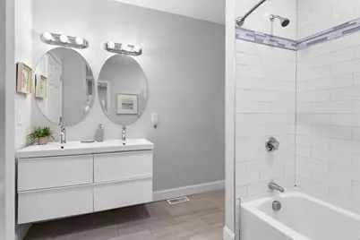 163 Elm St #1, Amesbury, MA 01913 - Photo 13