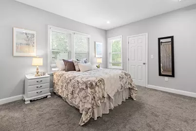163 Elm St #1, Amesbury, MA 01913 - Photo 11