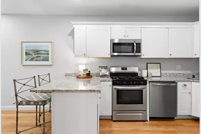 163 Elm St #1, Amesbury, MA 01913 - Photo 7