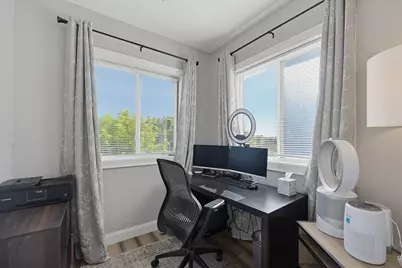 56 Byron St #2, Boston, MA 02128 - Photo 29