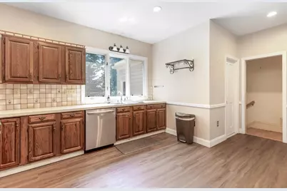 38 Fifth Street, Medford, MA 02155 - Photo 9