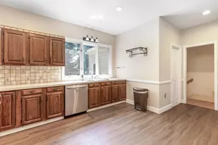 38 5th St, Medford, MA 02155 - Photo 9