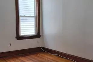 570 William St, Fall River, MA 02721 - Photo 7