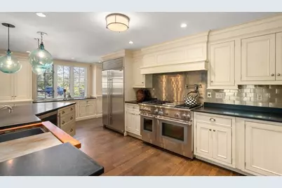 845 North, Walpole, MA 02081 - Photo 9