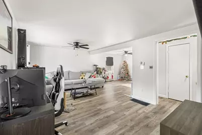 28 Armory Ln, Southbridge, MA 01550 - Photo 9