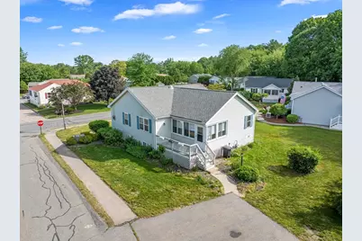 90 Crystal Water Dr #90, East Bridgewater, MA 02333 - Photo 9