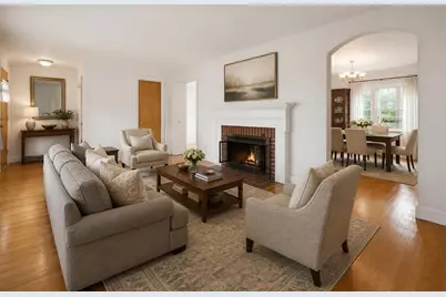 22 Chilton St, Belmont, MA 02478 - Photo 3