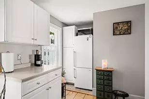 376 Main St, Amesbury, MA 01913 - Photo 17
