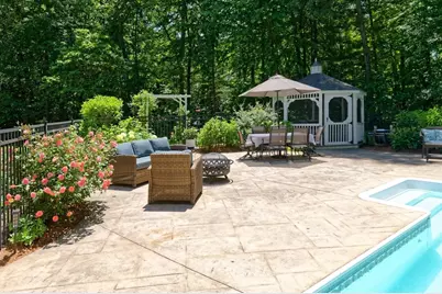 101 Hunter Rd, Uxbridge, MA 01569 - Photo 11