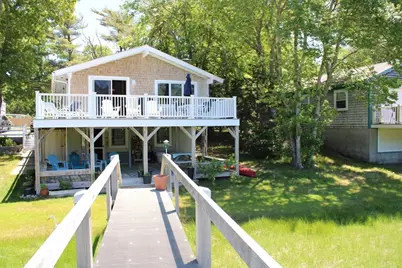 133 Edgewater Dr W, Falmouth, MA 02536 - Photo 3