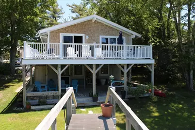 133 Edgewater Dr W, Falmouth, MA 02536 - Photo 5