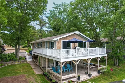 133 Edgewater Dr W, Falmouth, MA 02536 - Photo 5
