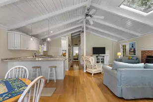 133 Edgewater Dr W, Falmouth, MA 02536 - Photo 23