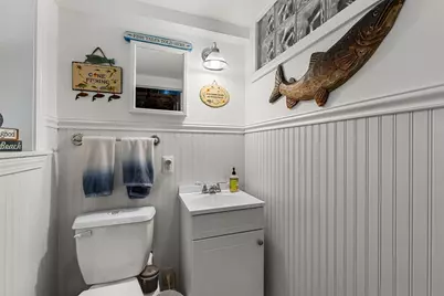 133 Edgewater Dr W, Falmouth, MA 02536 - Photo 25