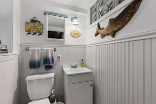 133 Edgewater Dr W, Falmouth, MA 02536 - Photo 25
