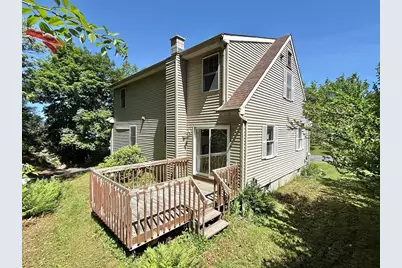 68 Hastings St, Greenfield, MA 01301 - Photo 3