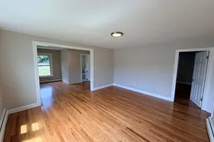103 Brook St, Clinton, MA 01510 - Photo 3