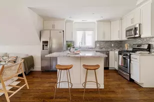27 Albion St, Somerville, MA 02143 - Photo 3
