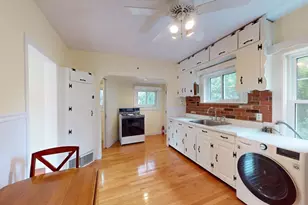 233 Florence Ave, Arlington, MA 02476 - Photo 13