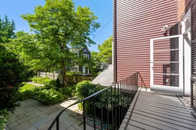 33 Chestnut St, Salem, MA 01970 - Photo 35