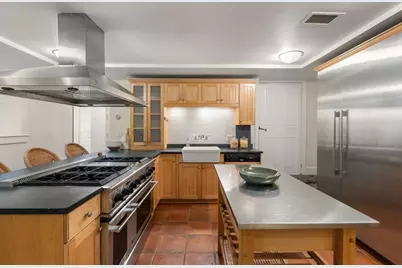 33 Chestnut St, Salem, MA 01970 - Photo 17