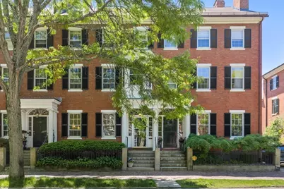 33 Chestnut St, Salem, MA 01970 - Photo 1