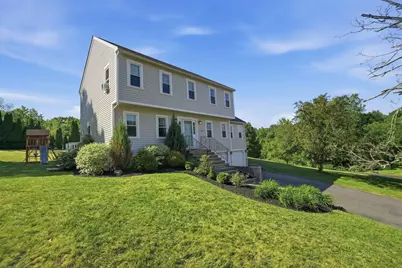 4 Tracy Ann Drive, Grafton, MA 01536 - Photo 3