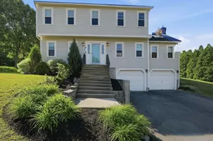 4 Tracy Ann Dr, Grafton, MA 01536 - Photo 1