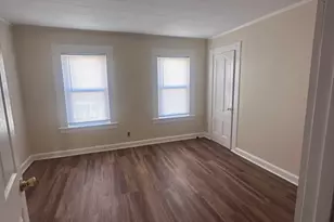 148 B St, Lowell, MA 01851 - Photo 5