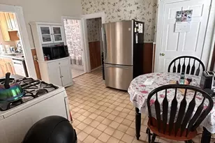 148 B St, Lowell, MA 01851 - Photo 9