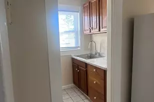 148 B St, Lowell, MA 01851 - Photo 3
