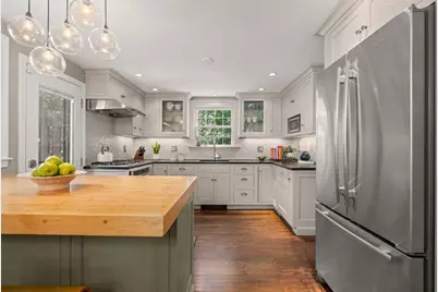 109 Whitcomb Ave, Boston, MA 02130 - Photo 9