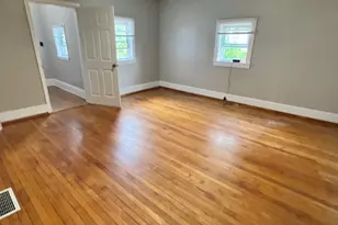 232 Pleasant St, Brockton, MA 02301 - Photo 3