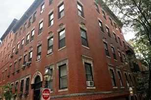 19 Revere St, Boston, MA 02114 - Photo 15