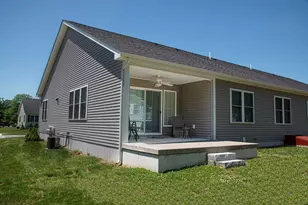 9 Gray Lock Ln, Deerfield, MA 01373 - Photo 3