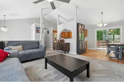 42 Wilbur St, Worcester, MA 01606 - Photo 9
