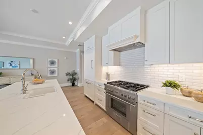 124 Elm Street #202, Cohasset, MA 02025 - Photo 3