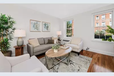19 Englewood Ave #2, Brookline, MA 02445 - Photo 3