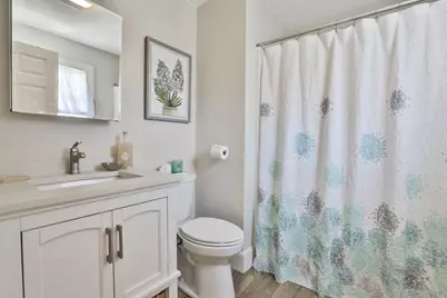 16 Endicott St, Saugus, MA 01906 - Photo 19