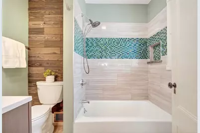 79 Baxter St, Melrose, MA 02176 - Photo 25