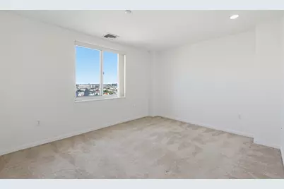 30 Chelsea St #814, Everett, MA 02149 - Photo 9