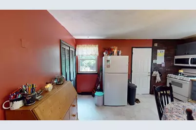 203 Lakeview Ave, Tyngsborough, MA 01879 - Photo 5