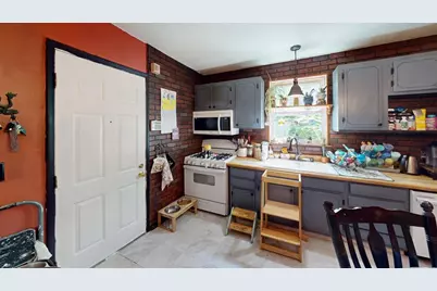 203 Lakeview Ave, Tyngsborough, MA 01879 - Photo 7