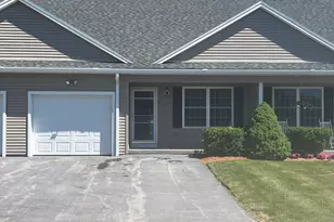 9 Daniel Dr, Oxford, MA 01537 - Photo 1