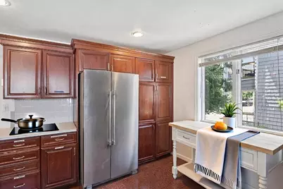 309 Beacon St, Somerville, MA 02143 - Photo 5