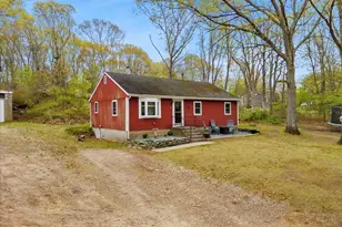 9 Hillside Ave, Berkley, MA 02779 - Photo 3